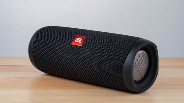 ລຳໂພງ Bluetooth ພົກພາ ກັນນ້ຳ IPX7