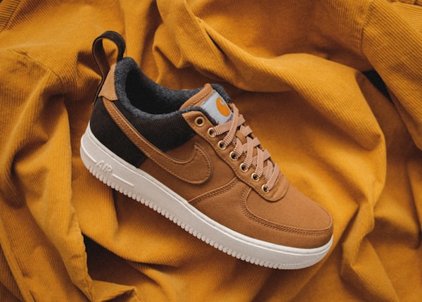 ເກີບຜ້າໃບ Sneaker Street Style
